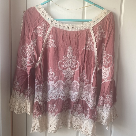 Democracy Beautiful embroidered top - Picture 6 of 8